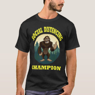 Camiseta Engraçado de Distância Social de Pé Grande