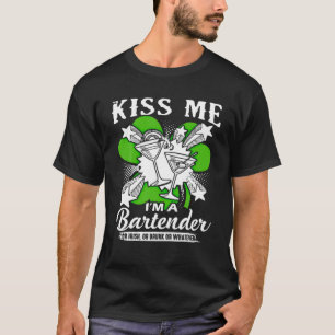 Camiseta Engraçado Dia de São Patrício me beija Eu sou um B