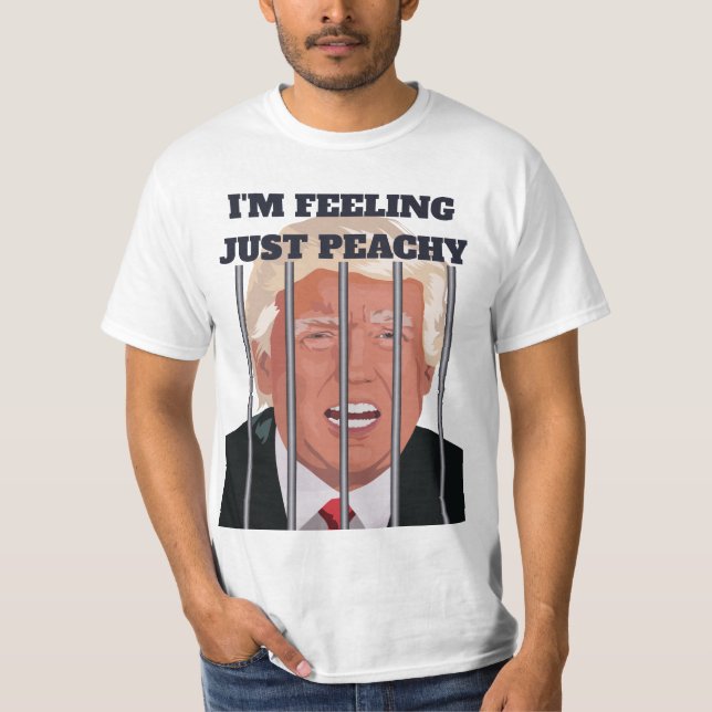 Camiseta Engraçado Donald Trump na prisão, humor de pêssego (Frente)