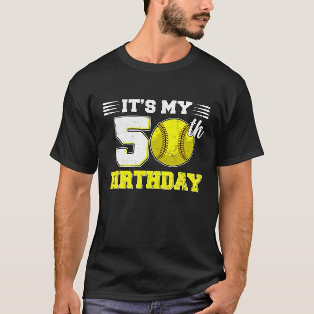 Camiseta Engraçado É o meu 50º Aniversário do Softball 50 (Frente)