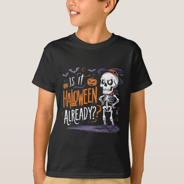 Camiseta Engraçado Esqueleto Fantasma É Halloween Já (Frente)
