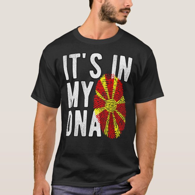 Camiseta Engraçado está no meu DNA, a bandeira da Macedônia (Frente)
