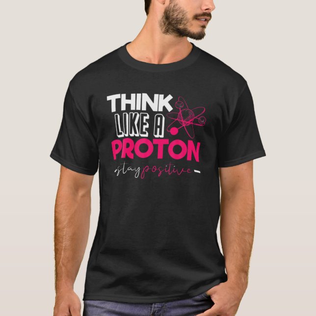 Camiseta Engraçado Nerdy Pensa Como Uma Química Periódica D (Frente)