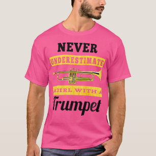 Camiseta Engraçado Nunca Subestimar Uma Garota Com Um Tromp