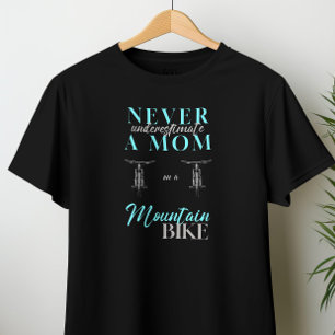 Camiseta Engraçado Nunca subestime uma mãe numa bicicleta d