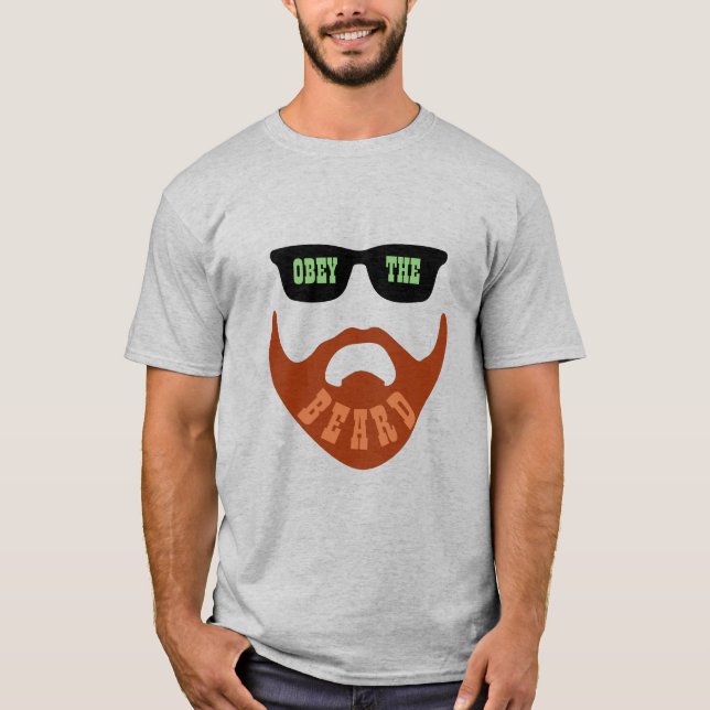 Camiseta Engraçado Obedeça a barba (Olhos Verdes da Barba V (Frente)