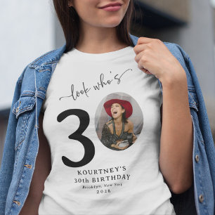 Camiseta Engraçado "Olha quem tem 30" Na moda aniversário d