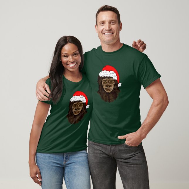 Camiseta Engraçado Pé-Grande No Humor Sasquatch De Santa Ha (Unissex)