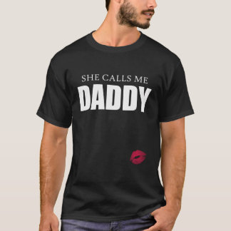 Camiseta Engraçado Piada Suja Ela Me Chama De Pai Ddlg Domi