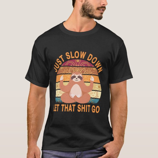 Camiseta Engraçado, Sloth, Devagar. (Frente)