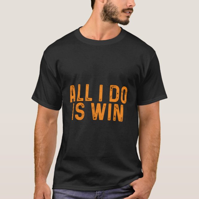 Camiseta Engraçado, tudo que faço é ganhar inspiração de mo (Frente)