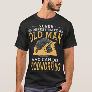 Camiseta Engraçado Um Velho Que Pode Fazer Rapazes Piratas