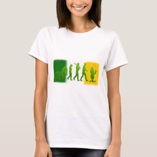 Camiseta Engrenagem irlandesa da evolução do Leprechaun da