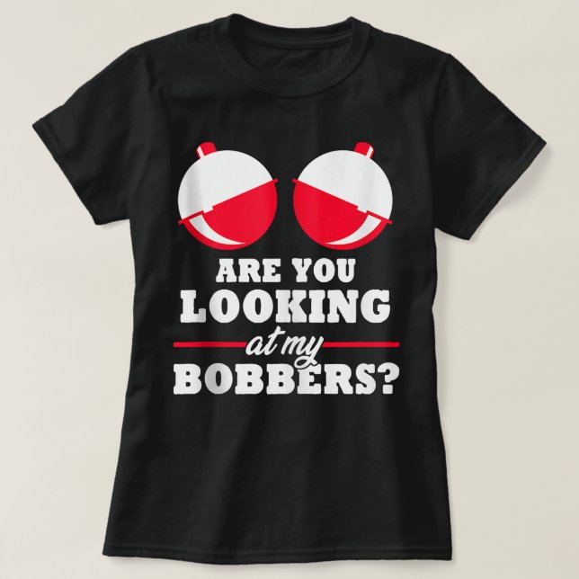 Camiseta Enquanto Engole O Humor Sujo De Pesca Qu (Frente do Design)