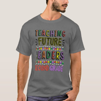 Camiseta Ensinando Futuros Líderes de Segundo Professora De