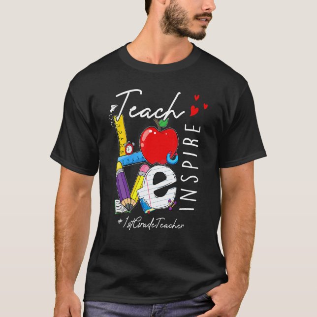 Camiseta Ensinar Amor Inspira 1 rua Professora Primeiro Dia (Frente)