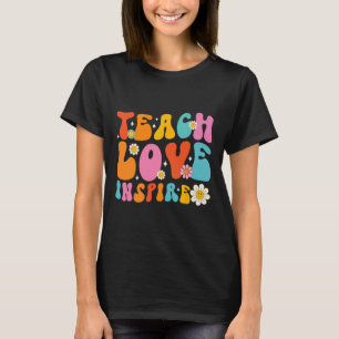 Camiseta Ensinar Amor Inspira Escola No Primeiro Dia De Vol