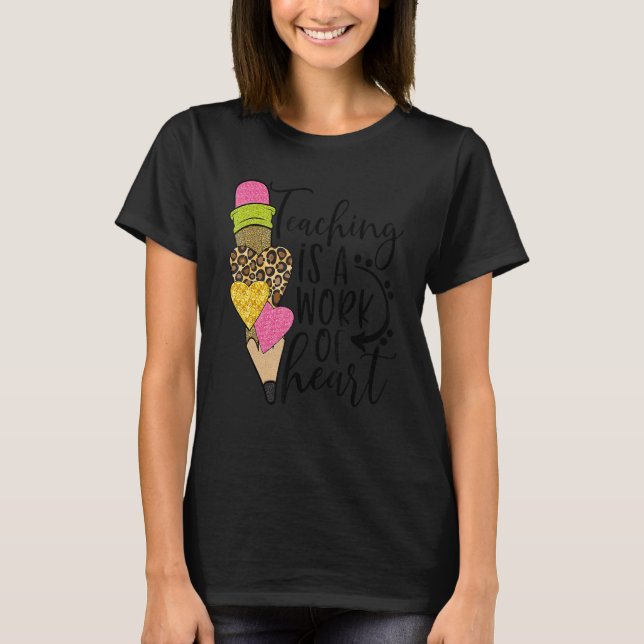 Camiseta Ensinar É Uma Obra De Coração (Frente)