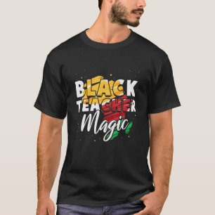 Camiseta Ensinar História Negra de Professores de Magia Ne