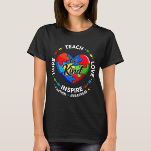 Camiseta Ensine Amor Inspire Quebra-Cabeça para Professoras