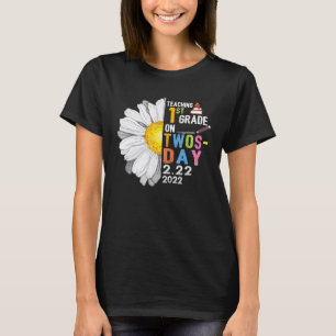 Camiseta Ensino 1rua Na Segunda-Feira 2 22 22 22 22 De Feve