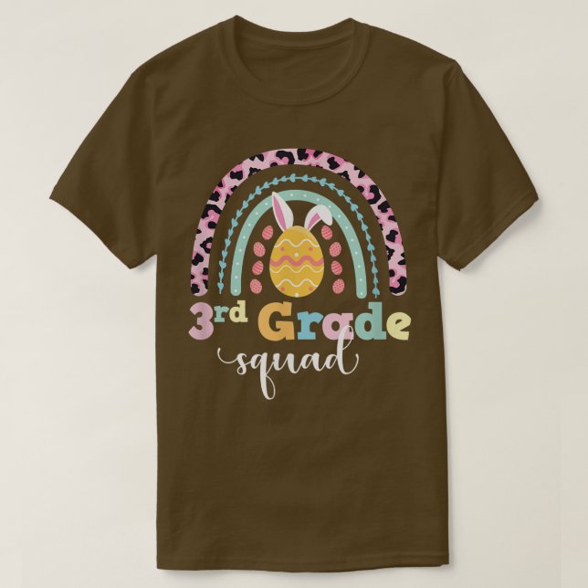 Camiseta Ensino da Páscoa do Esquilo Leopardo-Arco-íris (Frente do Design)