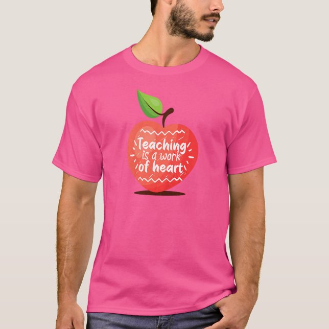 Camiseta Ensino De Mulheres É Uma Obra De Professora Bela D (Frente)