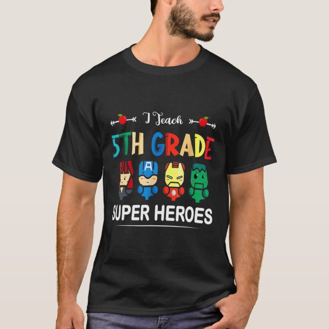 Camiseta Ensino Super-Heróis Da 5 Ck A Professora Da Escola (Frente)