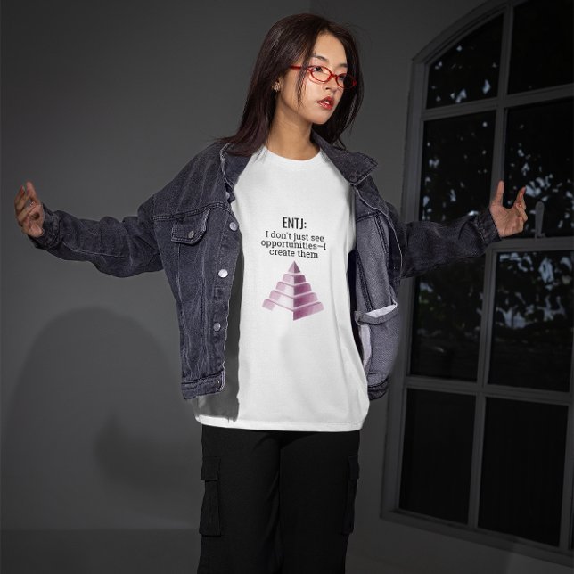 Camiseta ENTJ: Criando oportunidades (Criador carregado)