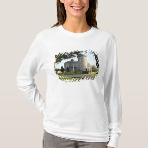 Camiseta entrada lateral do Castelo Dromoland sem pessoas