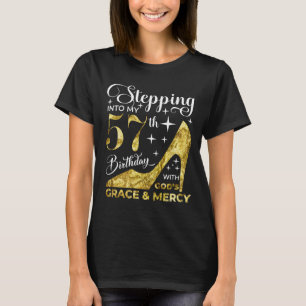 Camiseta Entrando no meu 57º aniversário com a graça dos de