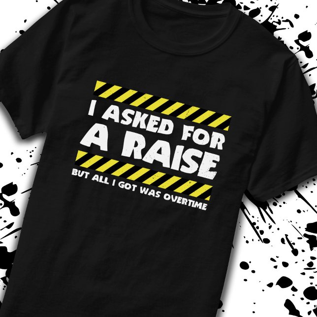 Camiseta Entrevista Engraçado - Trabalhando em Tempo Extrao (Criador carregado)