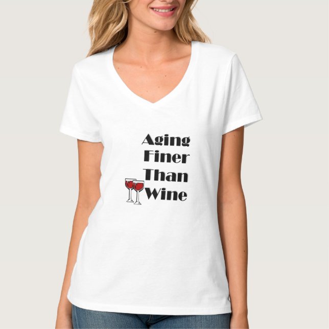 Camiseta Envelhecendo Melhor Que O Vinho (Frente)