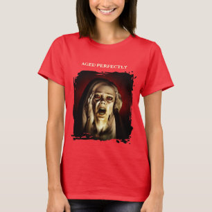 Camiseta Envelhecida Perfeitamente. Retrato de uma mulher