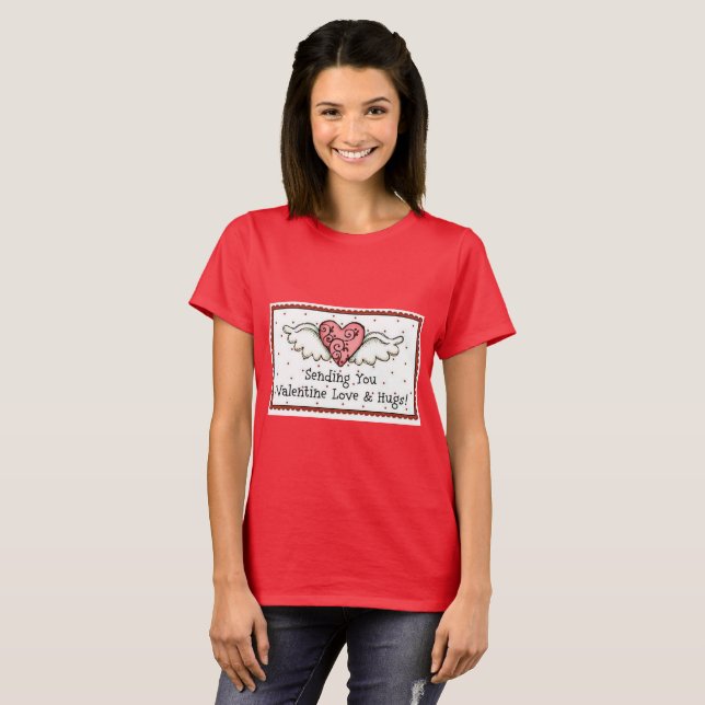 Camiseta Enviando Namorados De Amor E Abraços (Frente Completa)