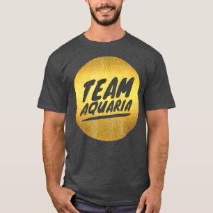 Camiseta Equipe Aquaria - Efeito emblema Dourado