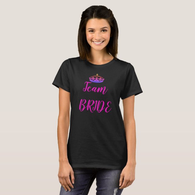 Camiseta Equipe da Noiva Coroa Rosa Roxo Pronta Para a Próx (Frente Completa)