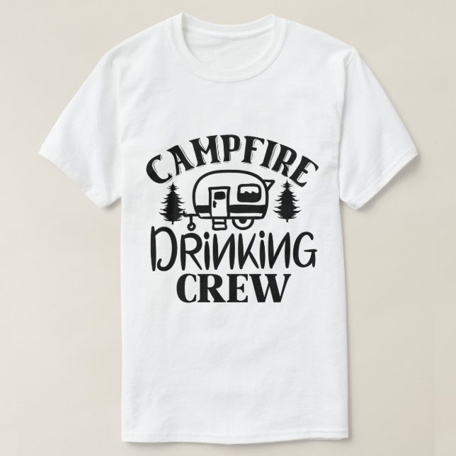 Camiseta Equipe de Bebedeira em Torno da Fogueira de Acampa (Frente do Design)