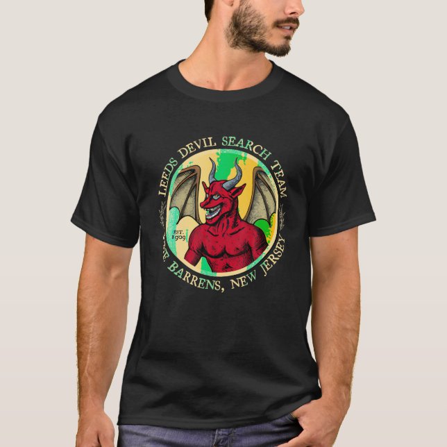 Camiseta Equipe de busca do diabo no leste de 1909 Pine Bar (Frente)