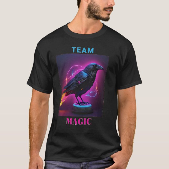 CAMISETA "EQUIPE DE TRIPULAÇÃO MÁGICA" (Frente)