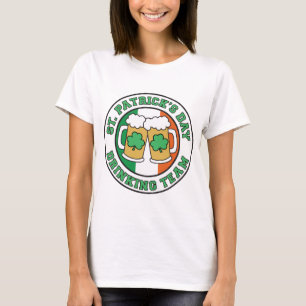 Camiseta Equipe do bebendo do dia de Patrick de santo