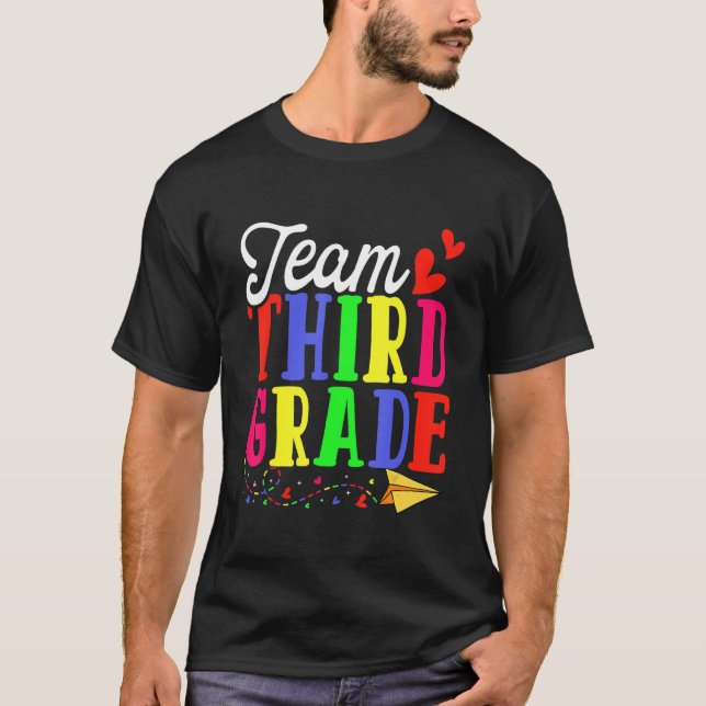 Camiseta Equipe Do Terceiro Ano De Volta À Escola No Primei (Frente)