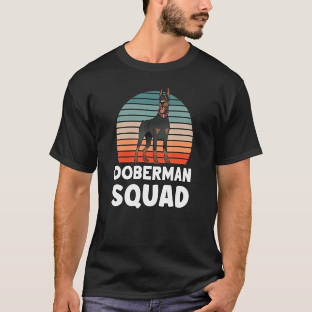 Camiseta Equipe Doberman Dobermans Pinscher Cachorro Fofo (Frente)