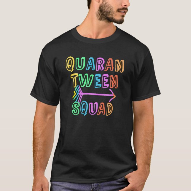 Camiseta Equipe Engraçada Ponta de Quarentena 2020 Twee em  (Frente)