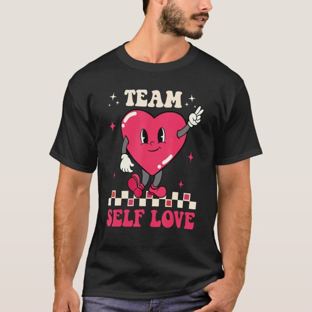 Camiseta Equipe Self Love Groovy Retro Dia de os namorados  (Frente)