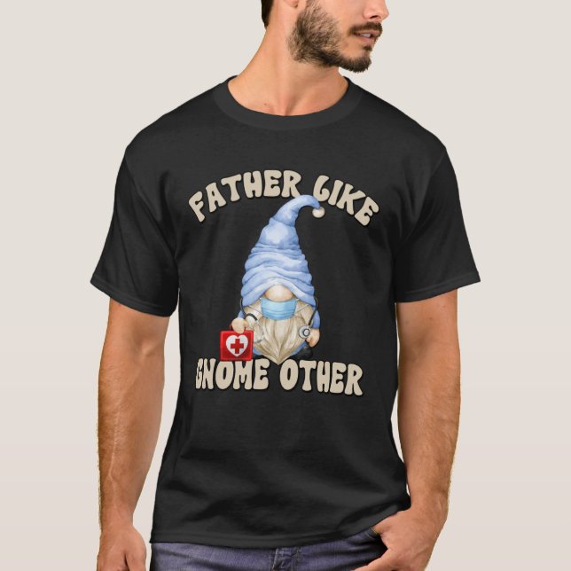 Camiseta ER Nurse Gnome Graphic For Men And Emergency Nurse (Frente)