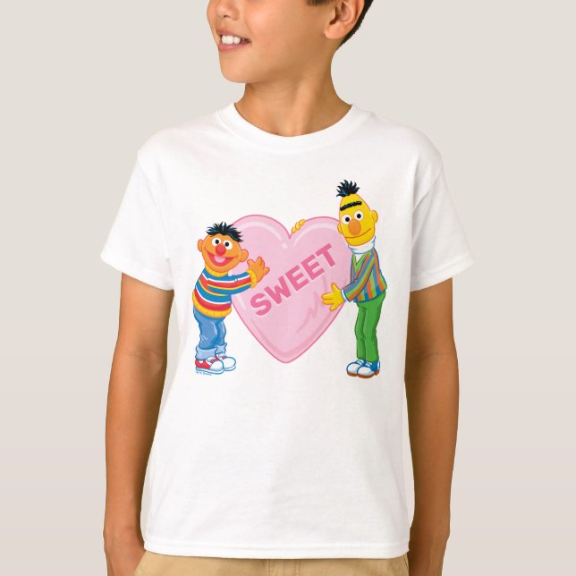 Camiseta Ernie & Bert Big Namorados Heart (Frente)