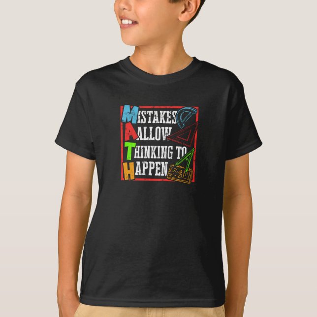 Camiseta Erros permitem que o pensamento aconteça - matemát (Frente)