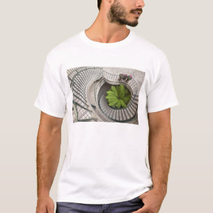 Camiseta Escada em espiral no Embarcadero Center