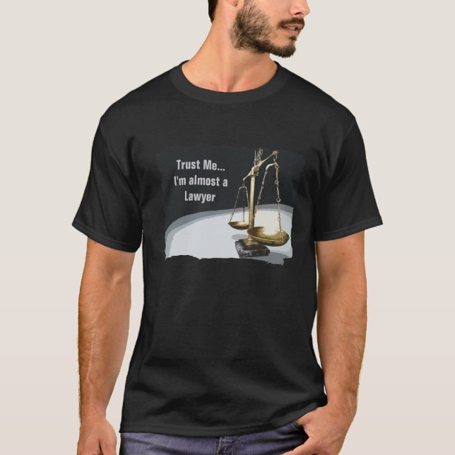 Camiseta Escala legal Dourado do t-shirt de justiça (Frente)